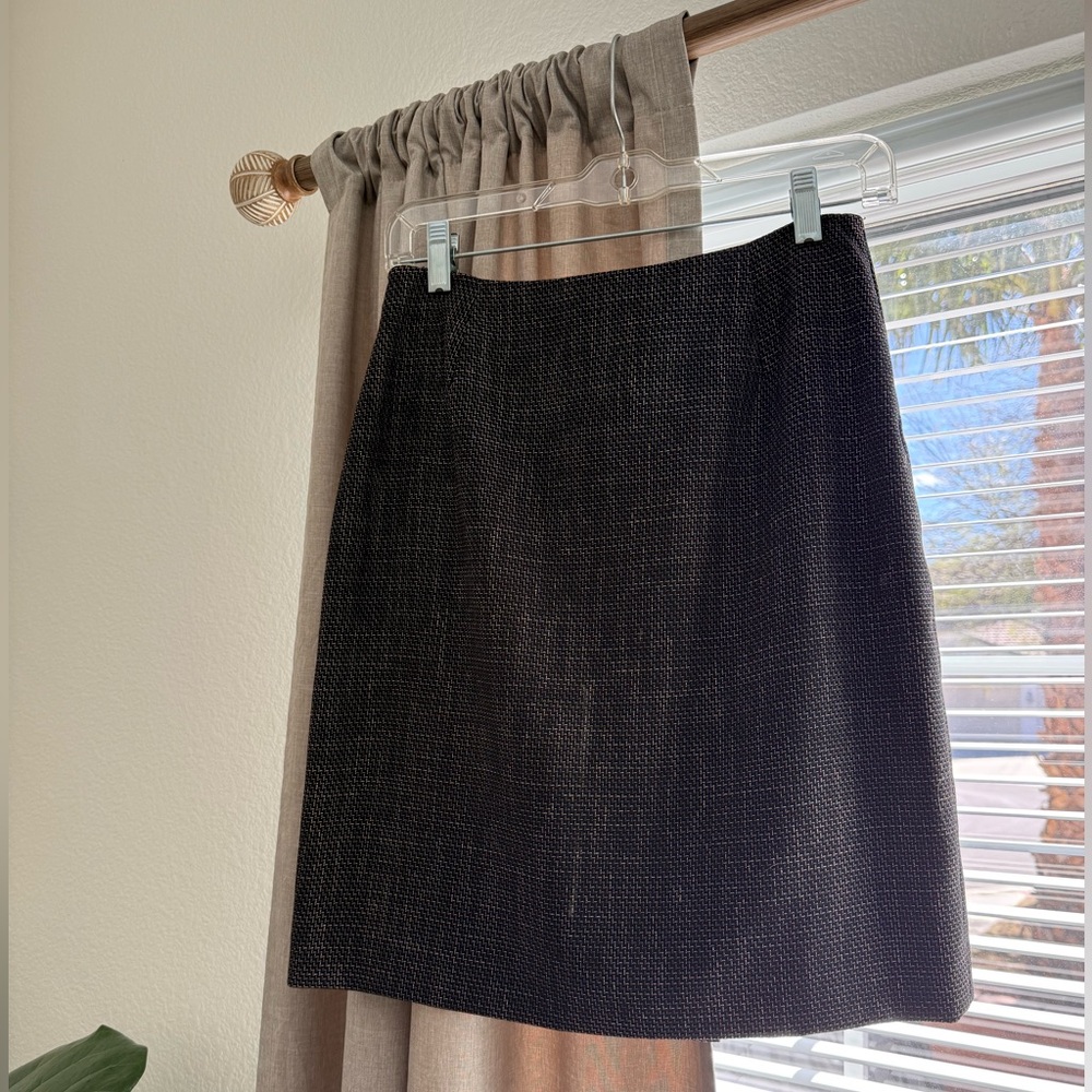 Elegant Black Women's Skirt with Cream Detailing